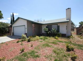 2710 E Lingard St, Lancaster, CA 93535
