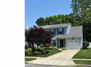 58 Woodmill Dr, Clementon, NJ 08021