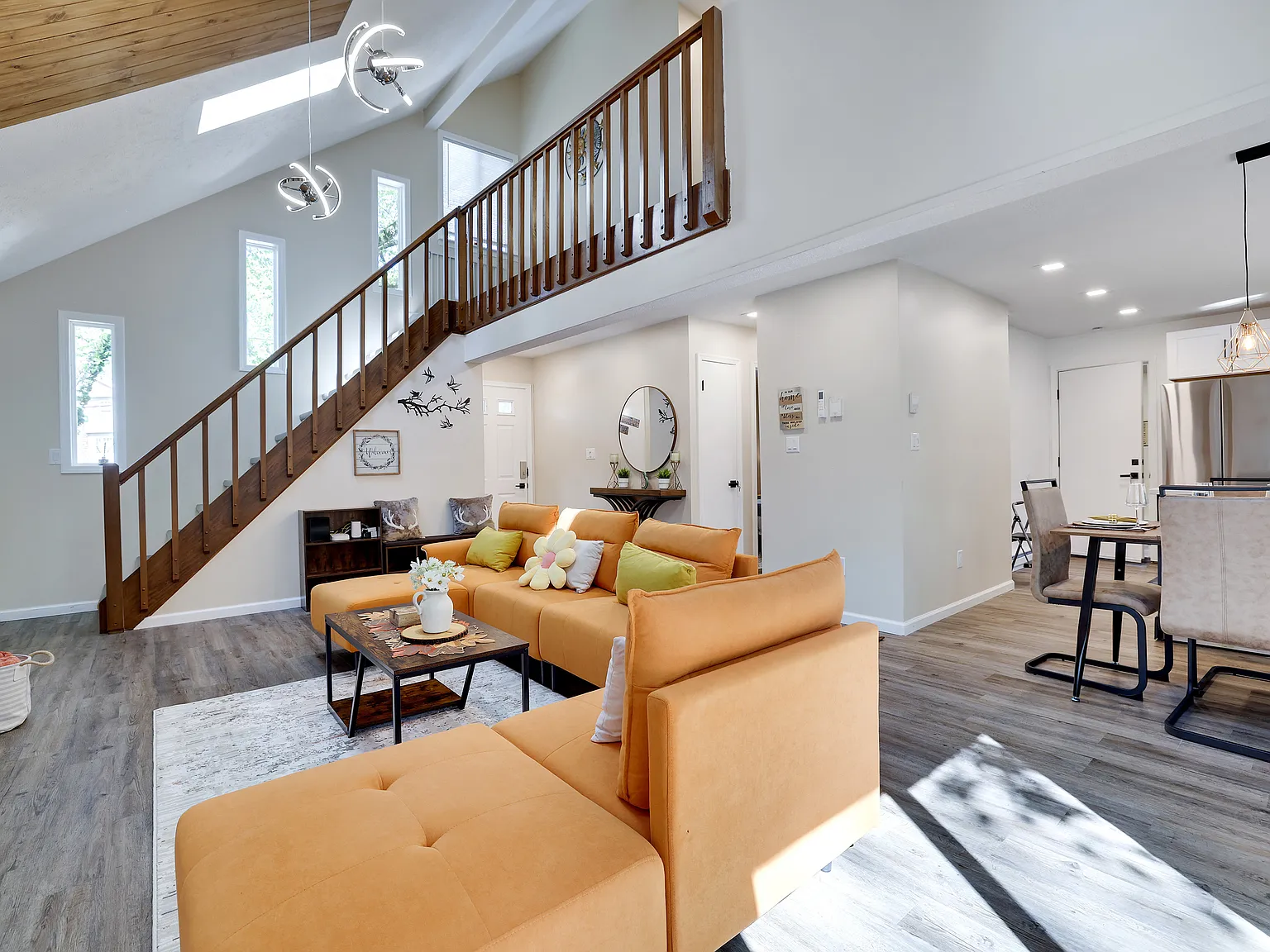 3 bed, 1500 sqft, $2,500 — Photo 3