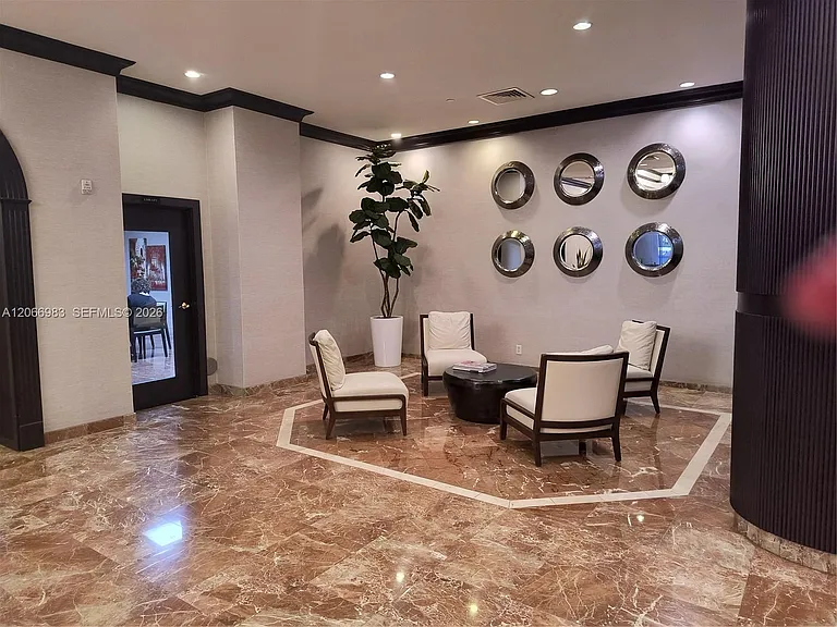 3610 Yacht Club Dr #514 — Photo 5