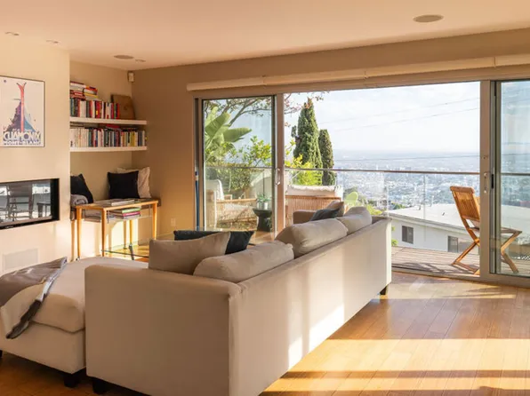 2158 Sunset Plaza Dr, Los Angeles, CA 90069