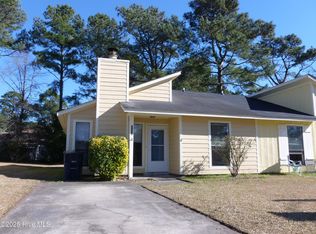 112 Village Cir, Jacksonville, NC 28546