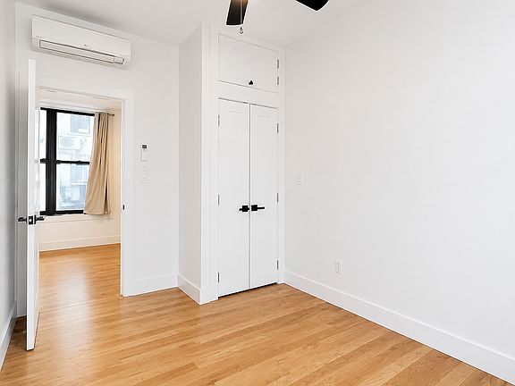5th image of 283 Kosciuszko St #206