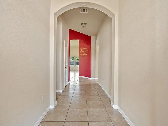 2nd image of 1022 Granbury Cv