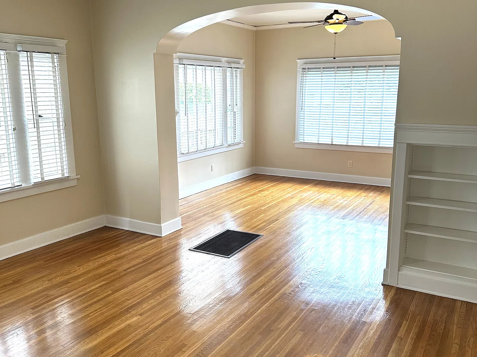 1 bed, 840 sqft, $2,700 — Photo 4