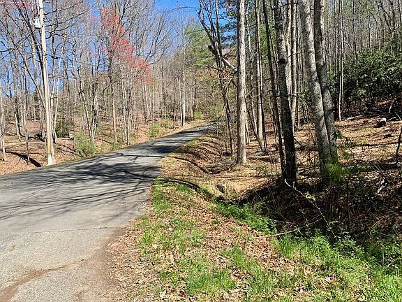 4th image of 248 Mohawk Dr