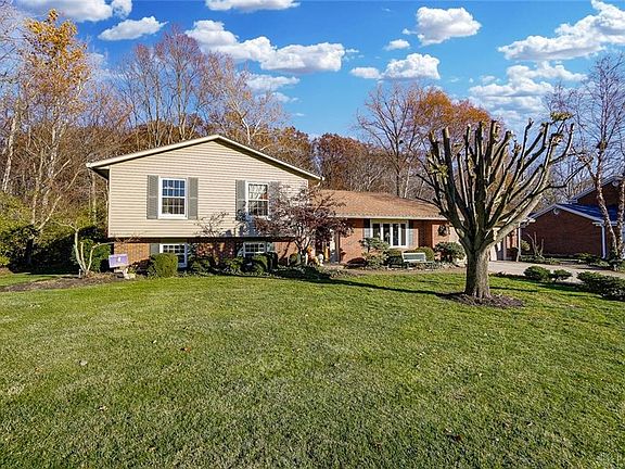 2nd image of 7160 Keeneland Dr