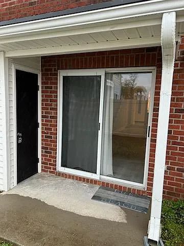 914 Hillside Dr S #T — Photo 12