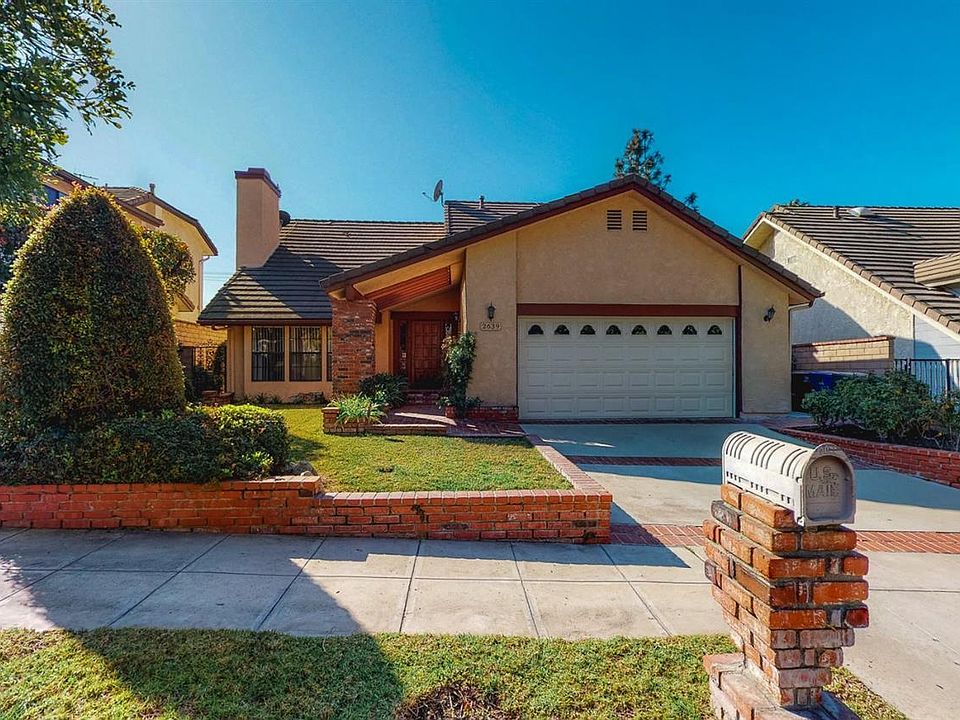 1st image of 2639 Woodstock Ln