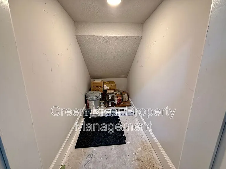 1818 Sandy Creek Pkwy — Photo 44