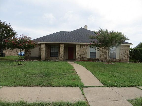 3rd image of 4002 Dorchester Dr