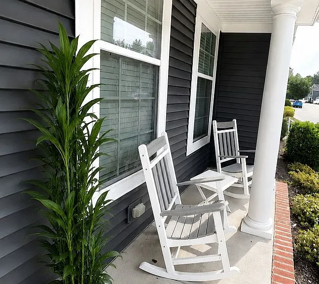 1802 Promenade Ln — Photo 3