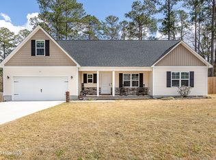 221 Westfield Dr, Richlands, NC 28574