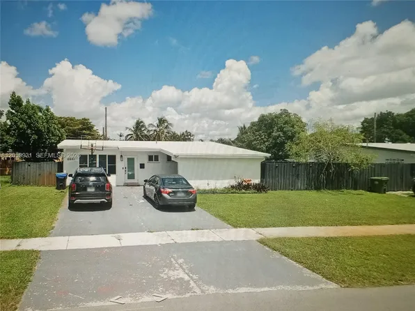 6601 SW 6th St, Pembroke Pines, FL 33023