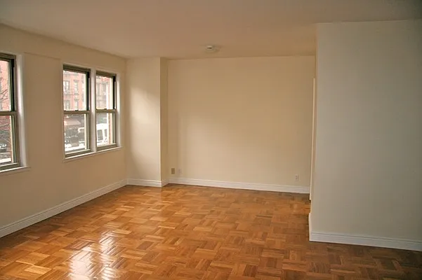 Rented by Michael K Namm Associates | media 39