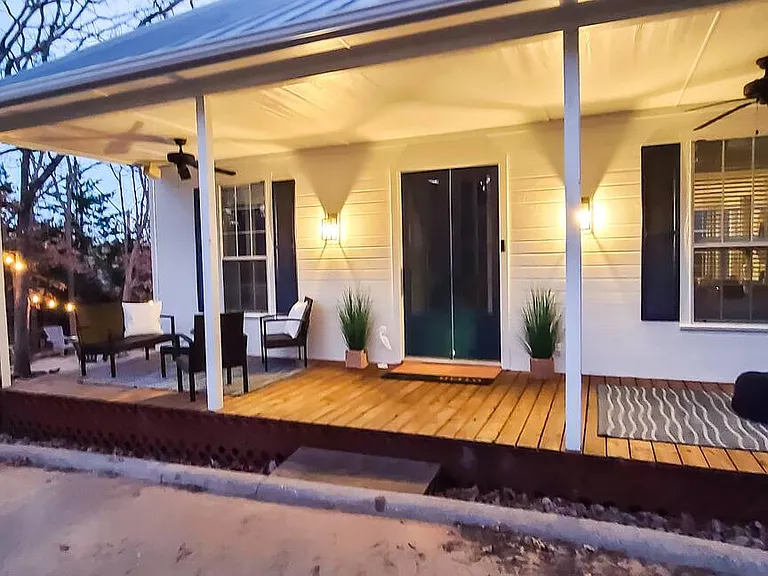 47 Wales Dr — Photo 22