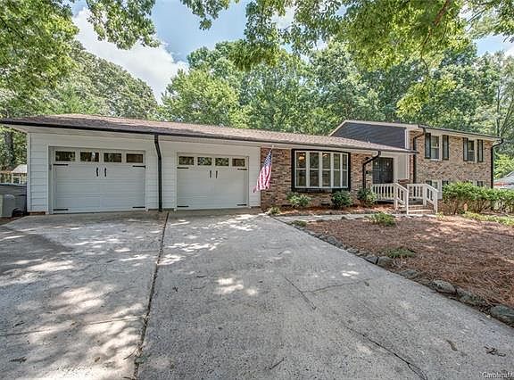 2nd image of 1528 Butternut Dr