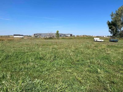 915 26 1/2 Ave NW, Minot, ND, 58703