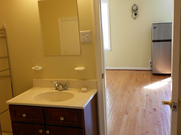 4th image of 1808 Eutaw Pl APT H