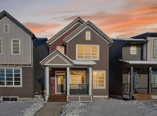 18 S Savanna Dr NE, Calgary, AB T3J 2H4