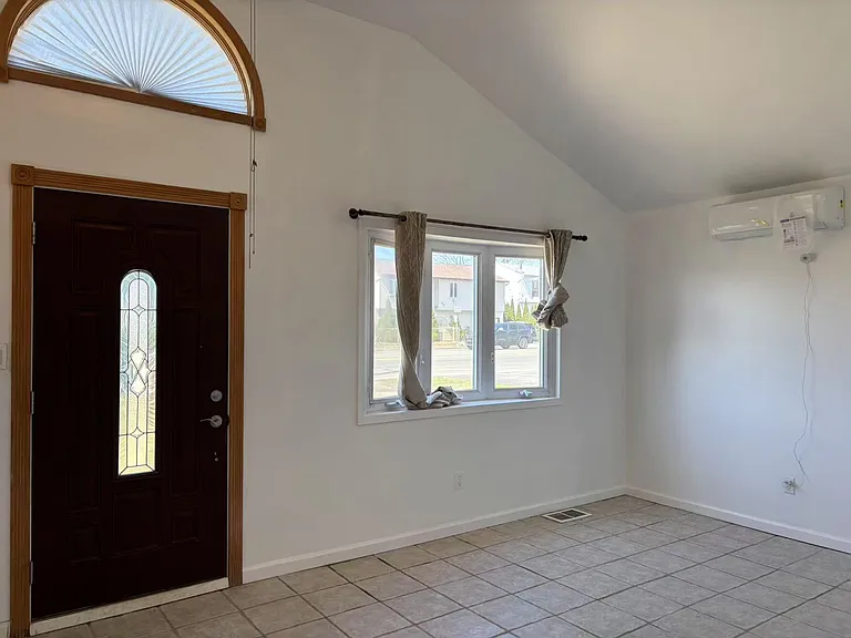 439 Newbridge Rd — Photo 6