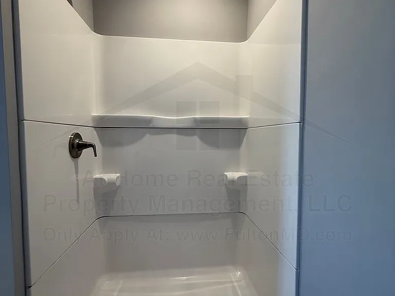 2620 N Bluff St #101 — Photo 15