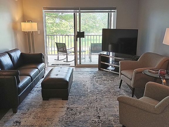 4th image of 500 Lake View Ave APT 1D