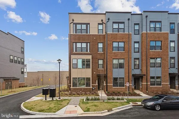 8086 Tribeca St #8086TRIBECA — Photo 44