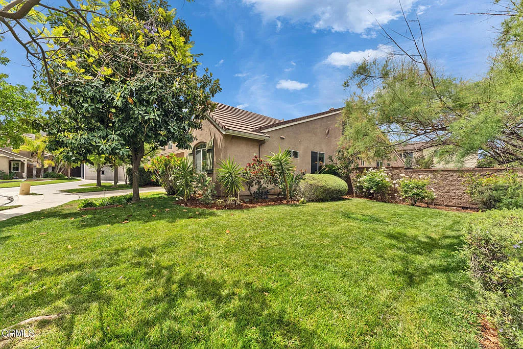 4 bed, 4.0 bath, 3087 sqft, $4,300 — Photo 4