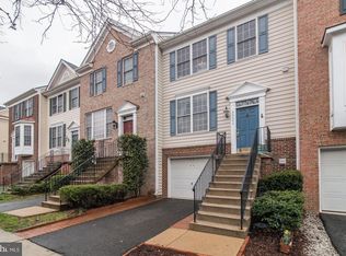 43642 Scarlet Sq, Chantilly, VA 20152
