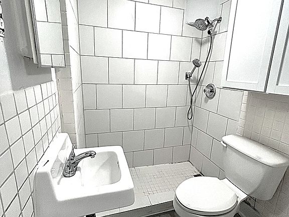 3rd image of 4217 Wycliff Ave APT 1