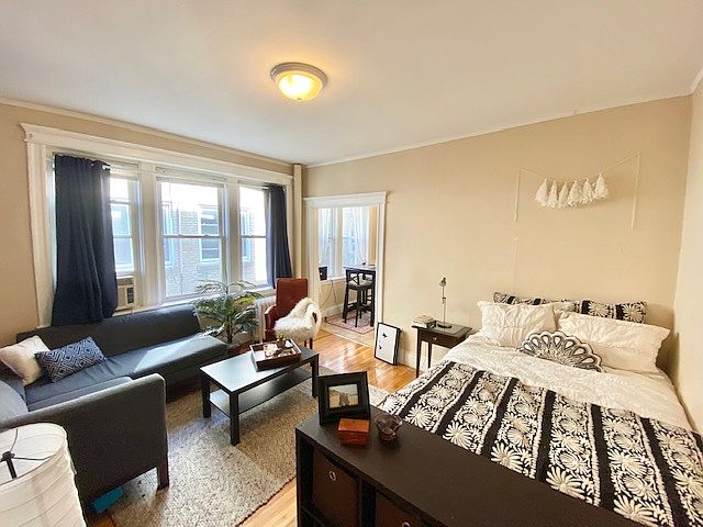 1st image of 1633 Commonwealth Ave