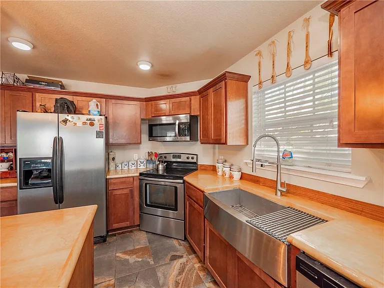 691 Tamarack Dr — Photo 18