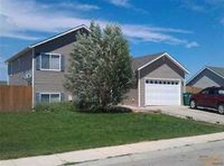 316 Grandeur Ln, Box Elder, SD 57719