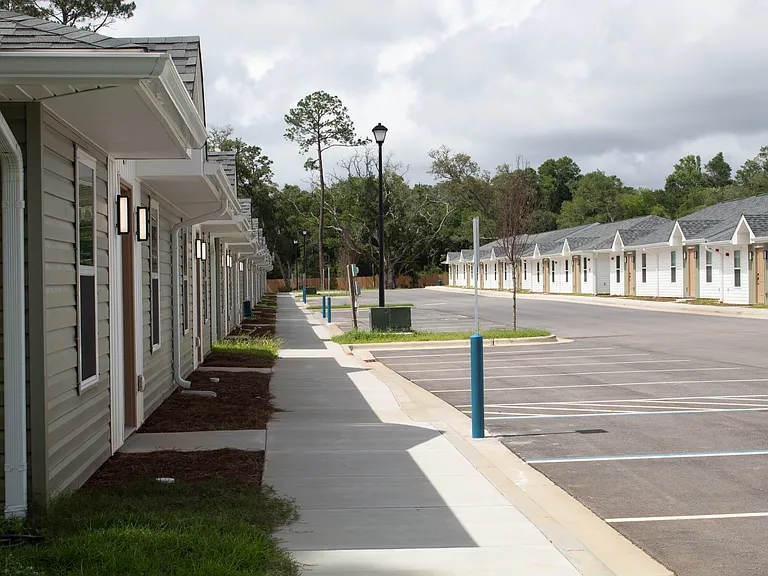 Peacock Crossing Apartments / Townhomes — Photo 21
