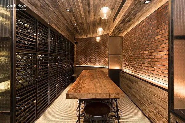 Sold by Sotheby's International Realty | media 13