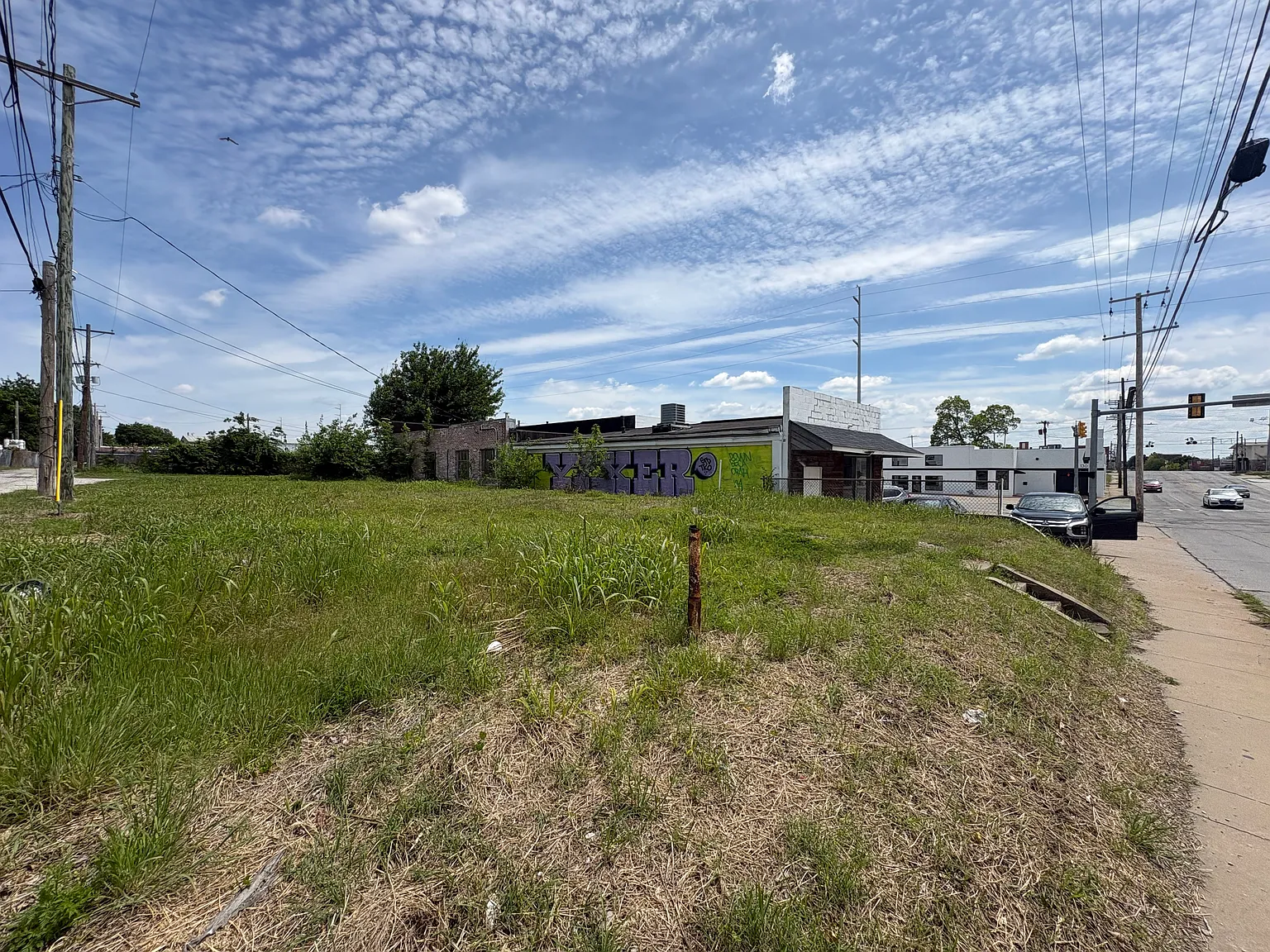 217 S Peoria Ave — Photo 2