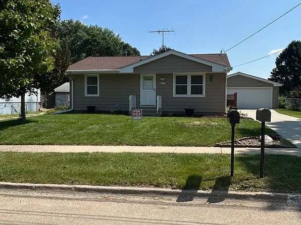 3717 SE 11th St, Des Moines, IA 50315