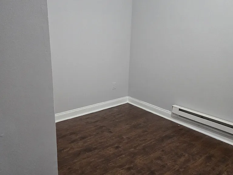 5849 Market St — Photo 4