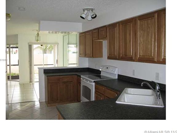 3rd image of 10855 Cypress Glen Dr #10855