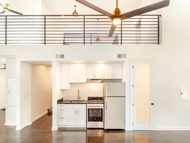 30 Washburn St #3 — Photo 6
