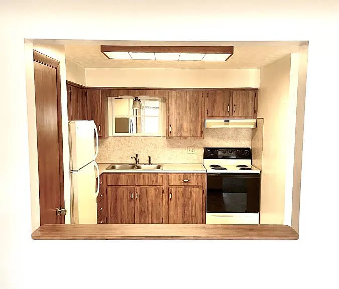 Sight-lines into Kitchen