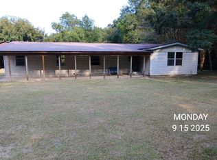 10539 Mimosa Dr E, Irvington, AL 36544