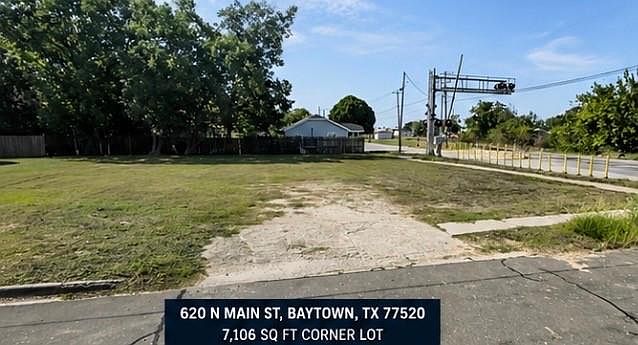 1st image of 620 N Main St