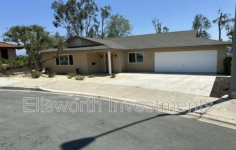 13627 Atoka Pl — Photo 1