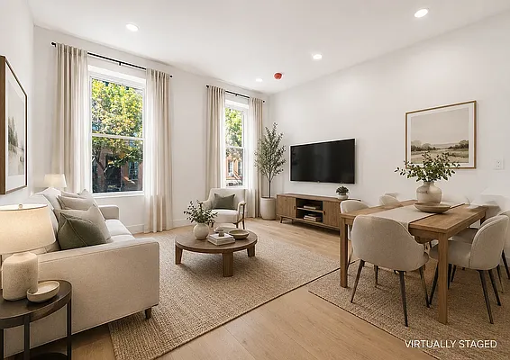 Living room, photo 1