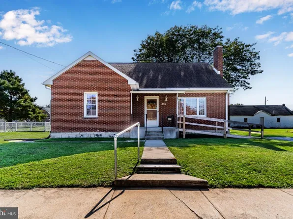 315 W Green St, Mechanicsburg, PA 17055