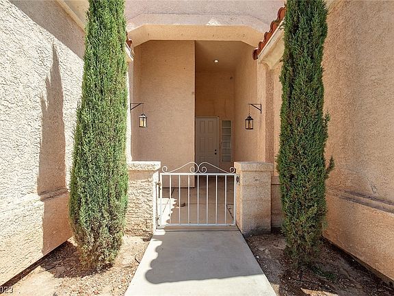 4th image of 1718 Woodward Heights Way