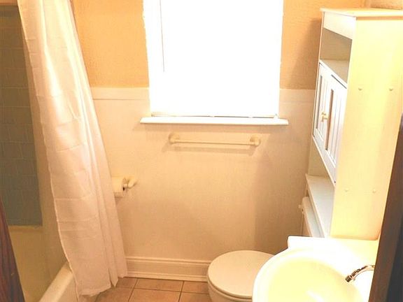 4th image of 625 W Lloyd St
