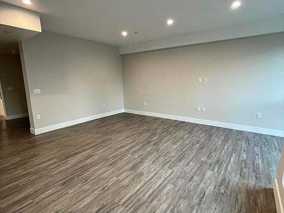 5th image of 5548 Bonner Ave #211